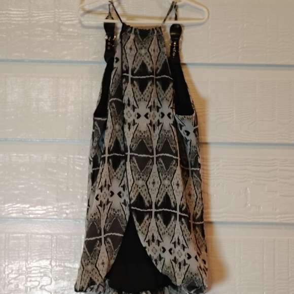 Dots Top Women's Small Black White Pattern Y2K 90s Club  Mob Wife Whimsigoth - Picture 5 of 7